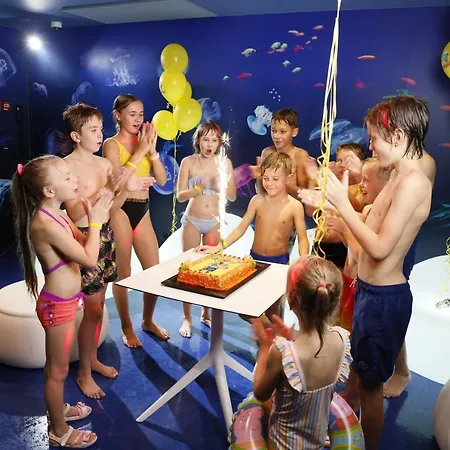 Kalev & Waterpark فندق